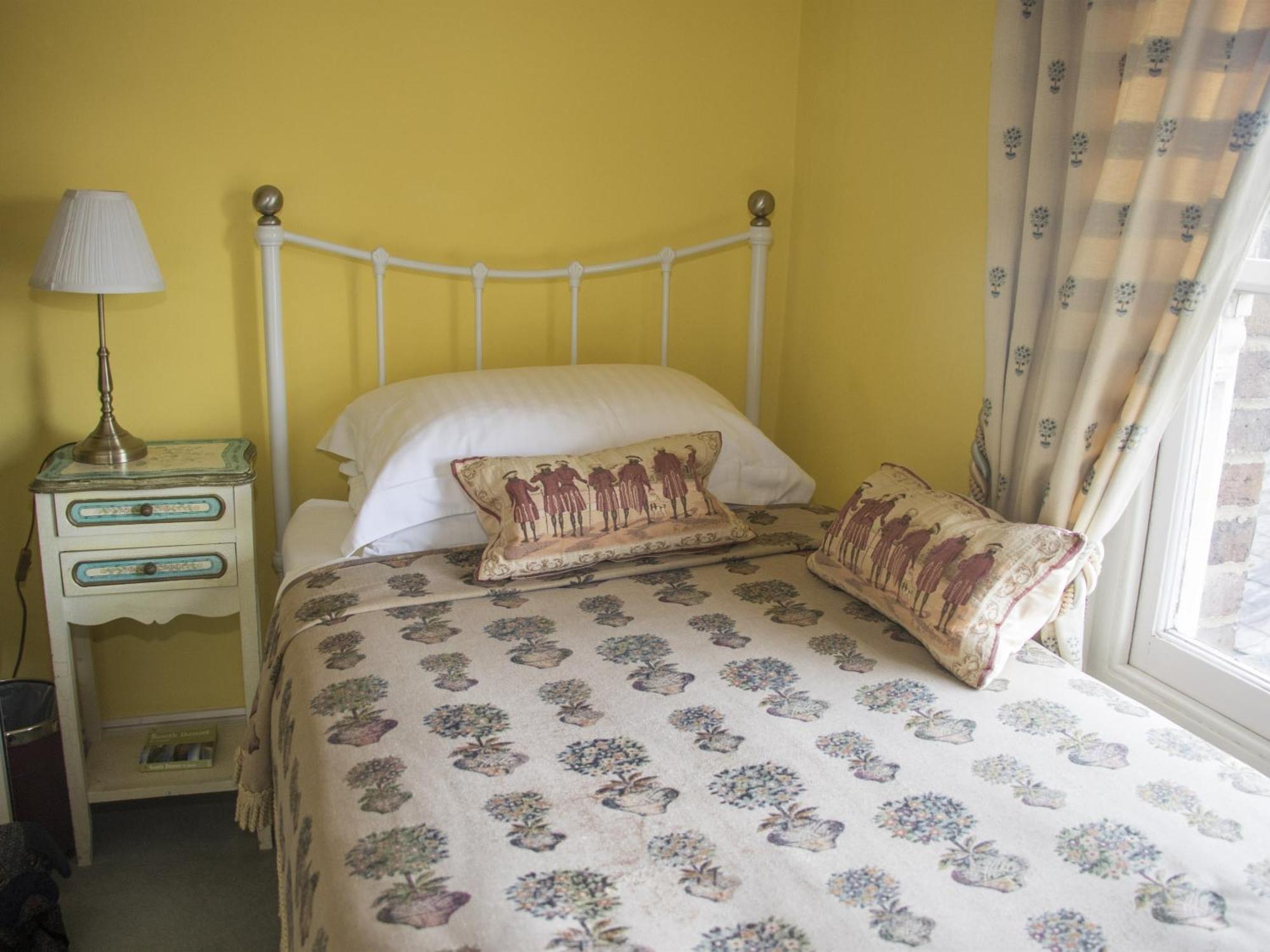 & Victoria 5* Eastbourne