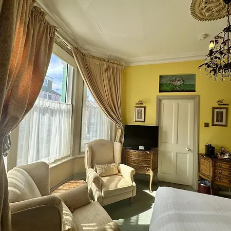 Albert & Victoria Guest House Истбурн Номер фото